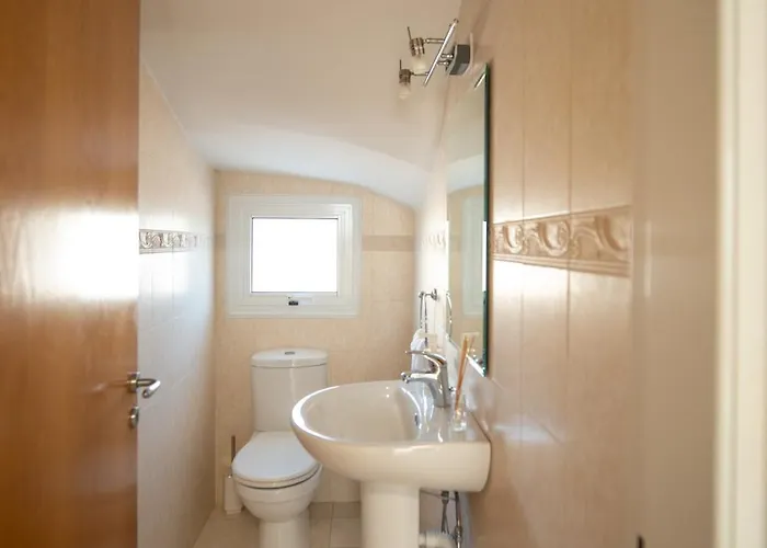 Willa Coastal Retreat *